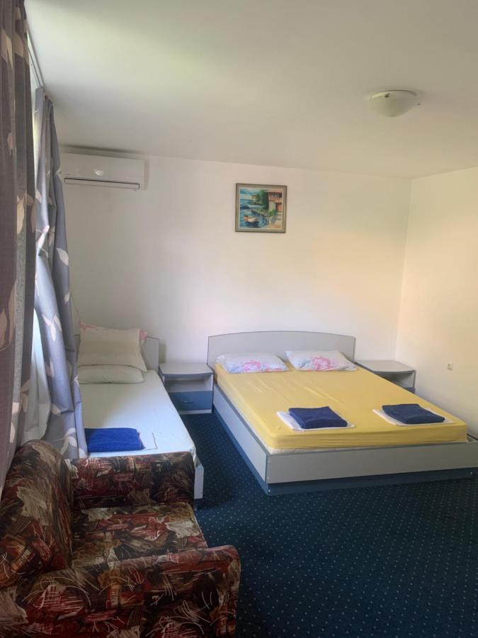 Къща За Гости Белчинова Sveti Vlas Exterior foto